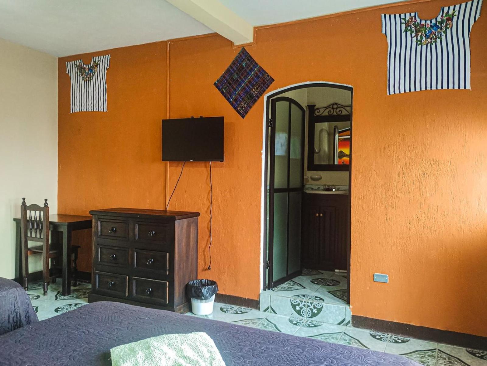 Hotel Casa Elefante Dormido Panajachel Esterno foto