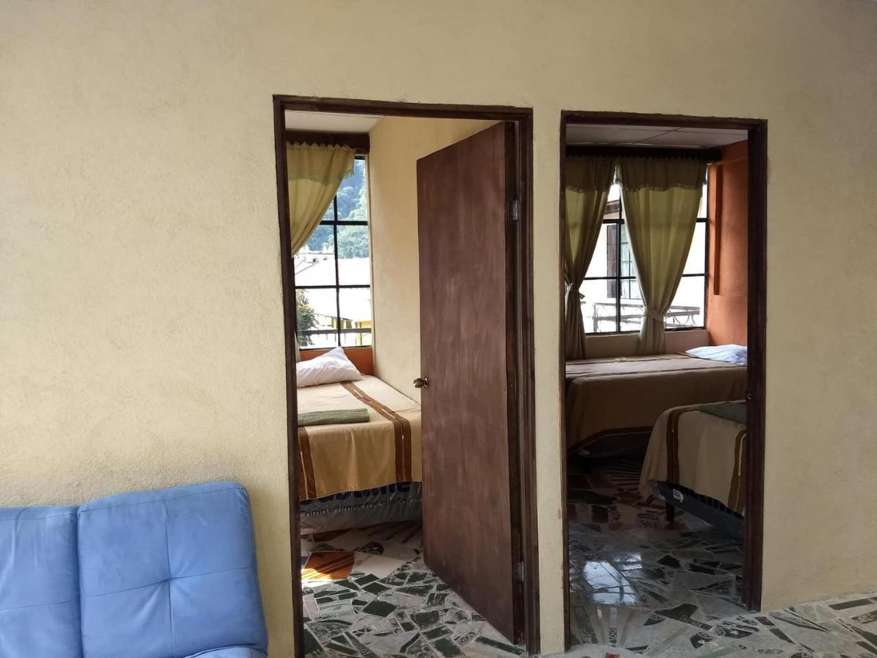 Hotel Casa Elefante Dormido Panajachel Esterno foto